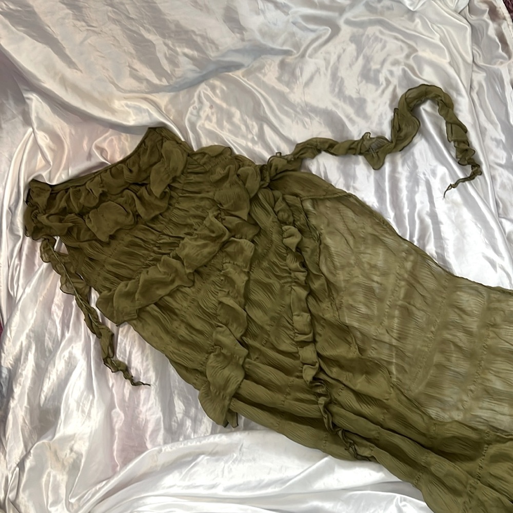 Olive Green / Dark Green / Forest Green Asymmetrical Ruffle Dress size Large/X